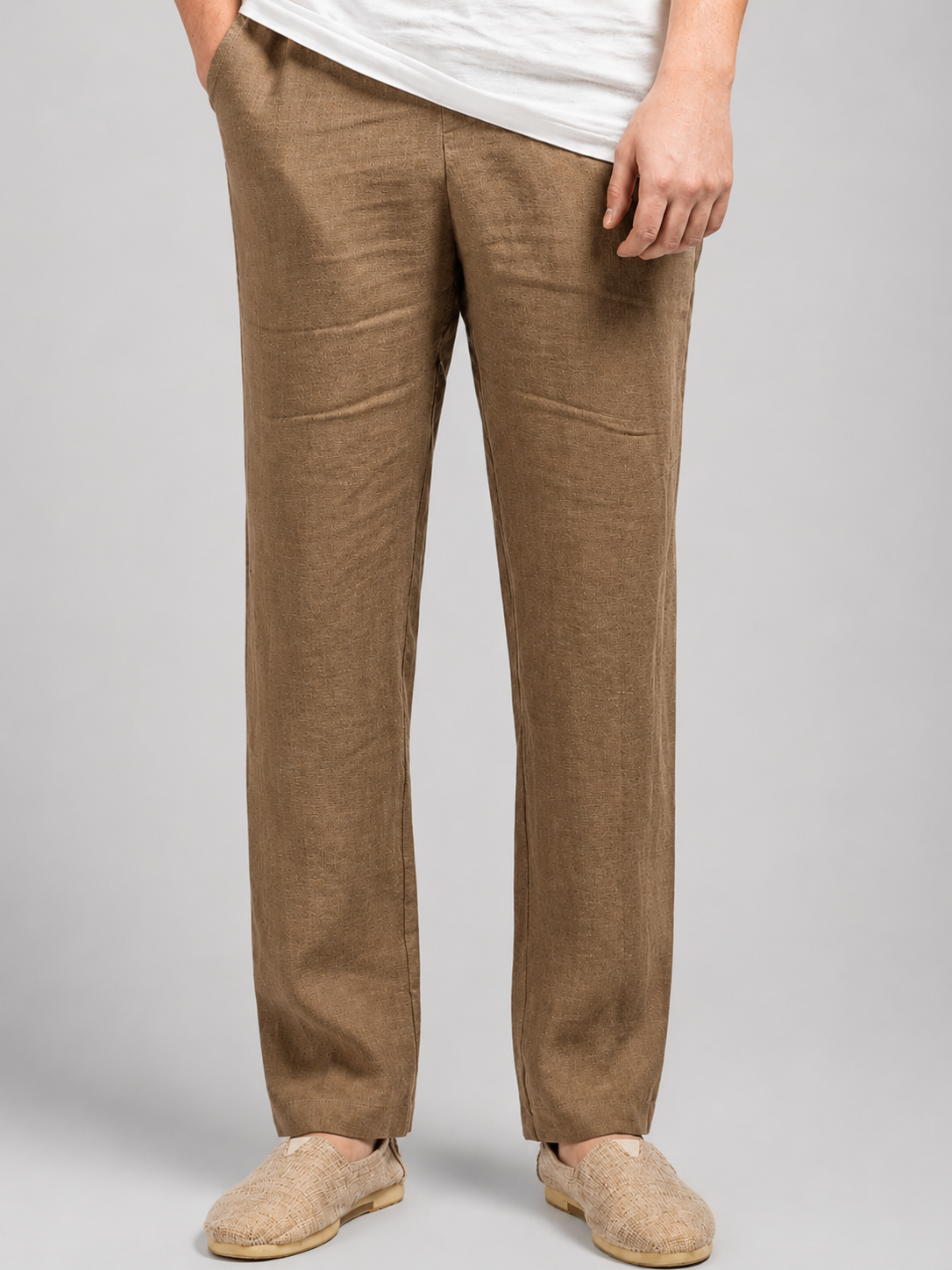 Men’s Pants with Straight Leg and Relaxed Fit