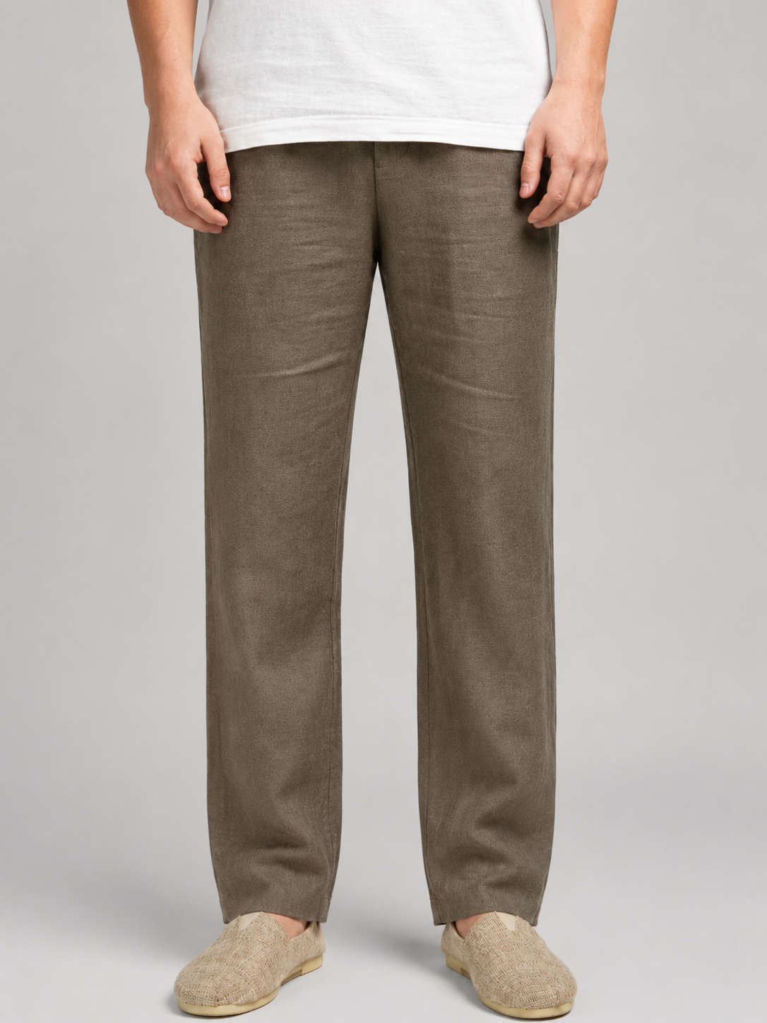 Men’s Pants with Straight Leg and Relaxed Fit