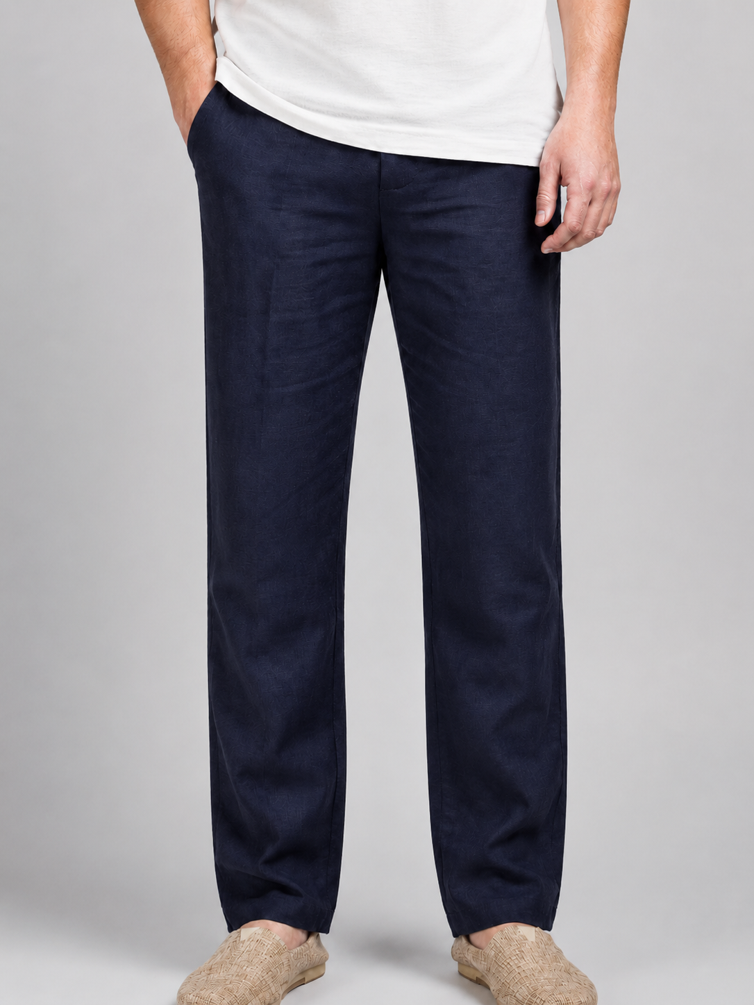 Men’s Pants with Straight Leg and Relaxed Fit