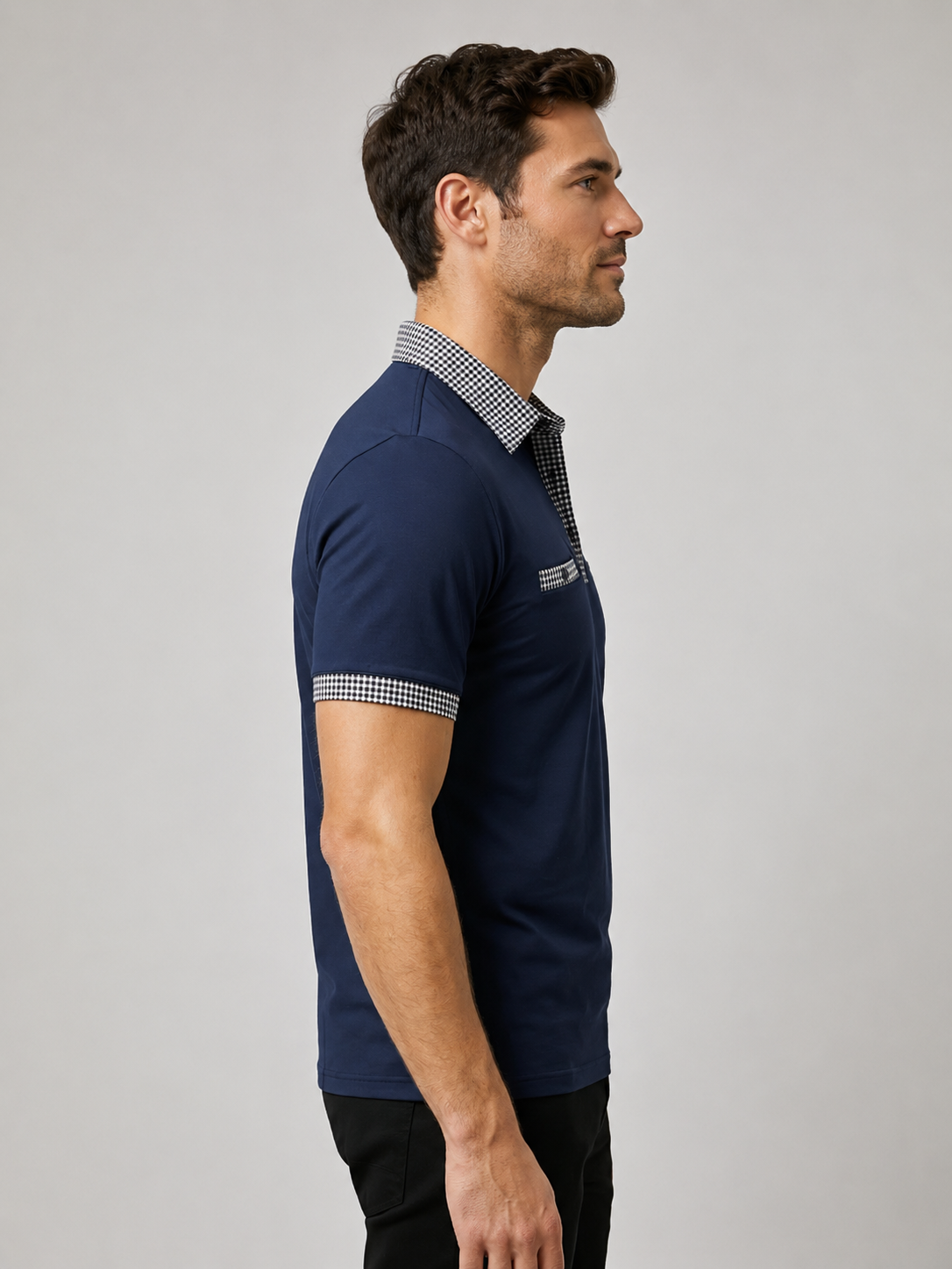 Men’s Polo Shirt with Contrast Collar and Short Sleeves